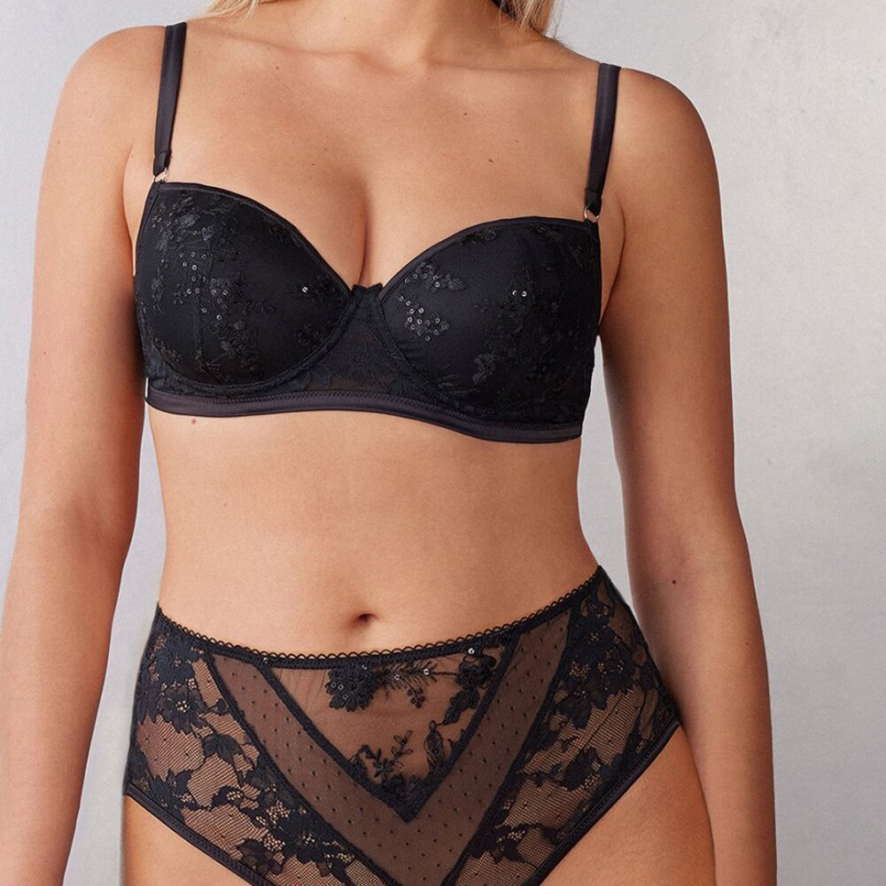 Intimissimi Lingerie 2-piece Balconette Bra (38B) and Hipster (L) Set